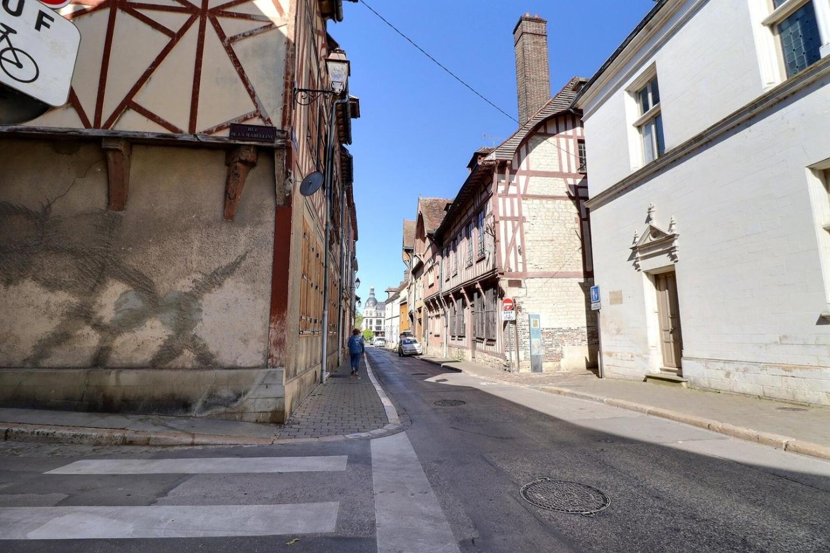 Madeleine - Centre-Ville Proche Gare - Mon Groom Troyes Exterior photo